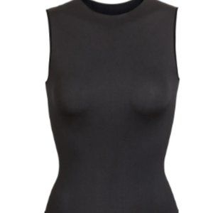 SKIMS ESSENTIAL CREW NECK SLEEVELESS BODYSUIT